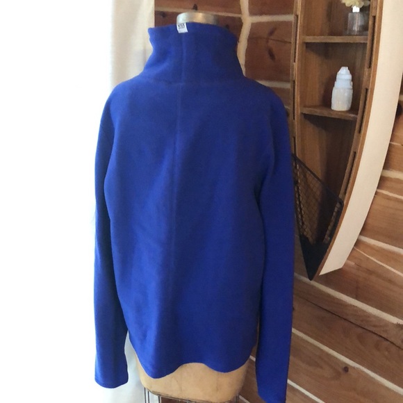 Victoria Secret 🤫 - Picture 3 of 6